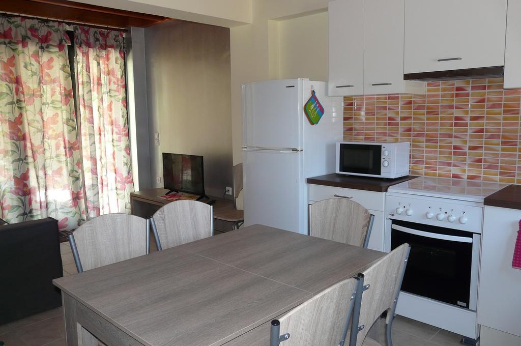 Villa Emmanouela Xi Beach Bagian luar foto