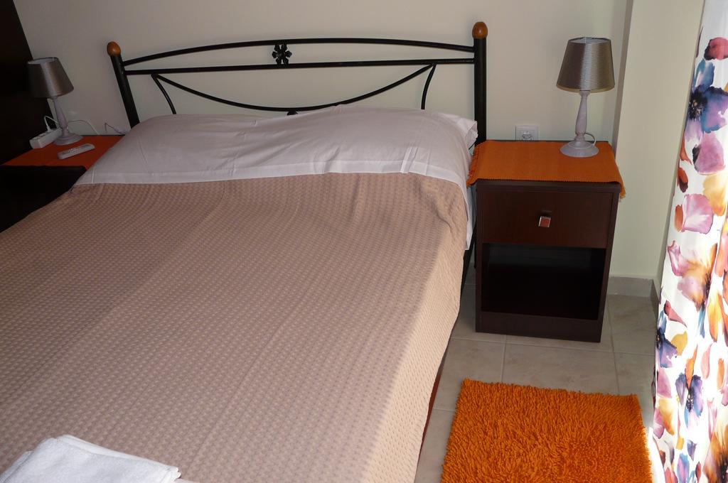 Villa Emmanouela Xi Beach Bagian luar foto